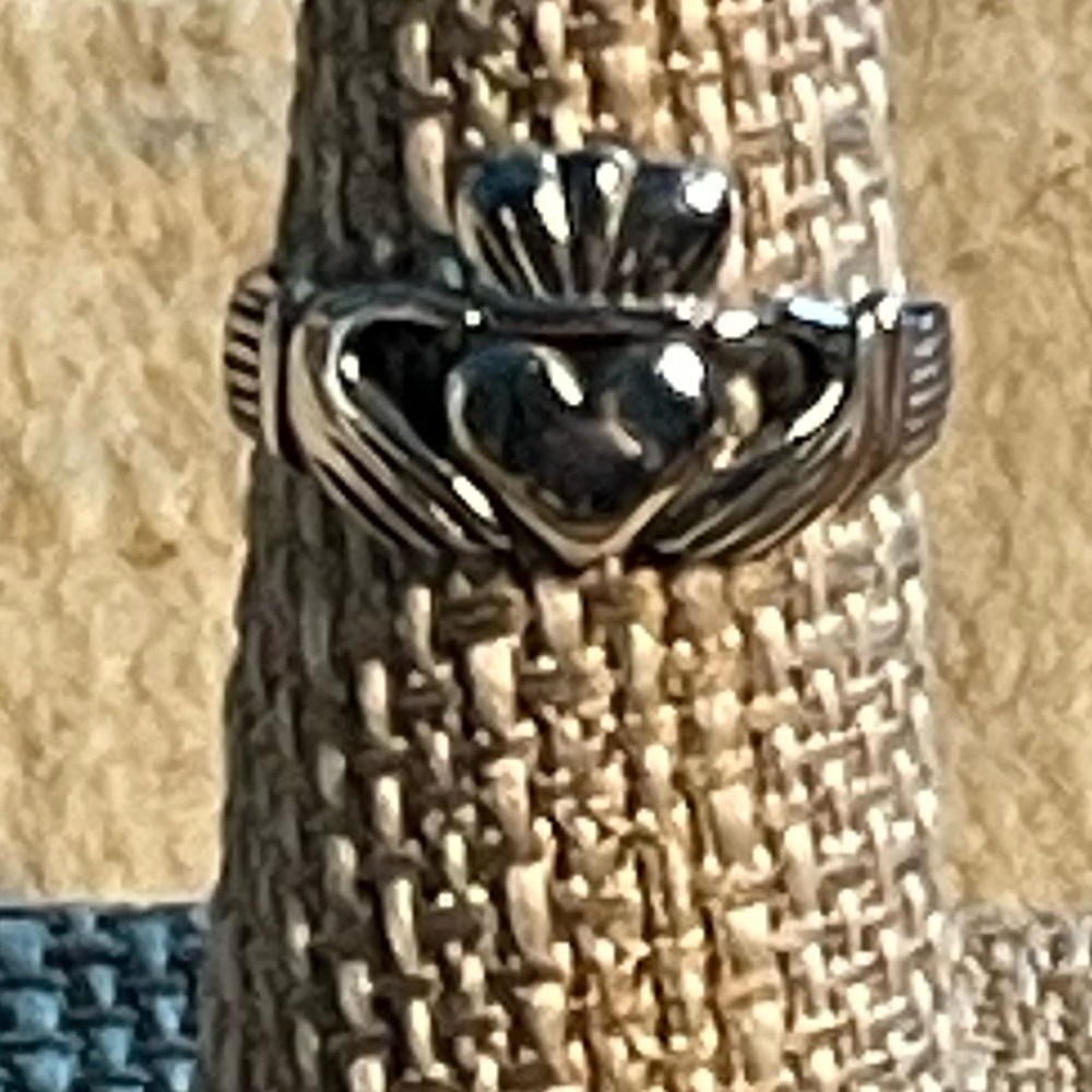 This is a size 7  Celtic Claddaugh ring 925 silver has partial stamp in band